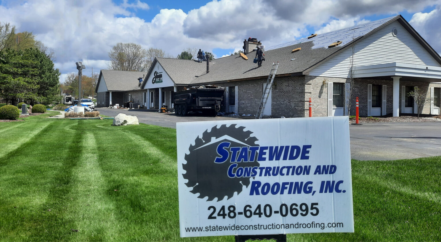 Roofers Near Me - Fenton-Statewide Construction